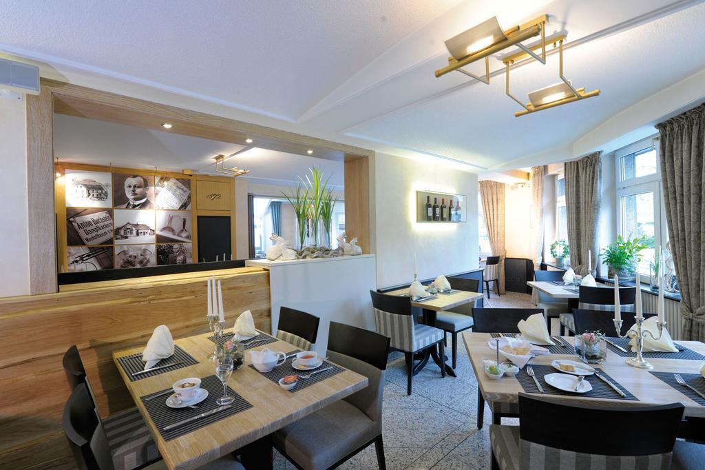 Landidyll Hotel Haus Hochstein Еслое Екстер'єр фото