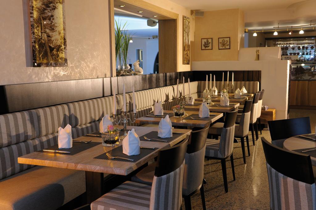 Landidyll Hotel Haus Hochstein Еслое Екстер'єр фото